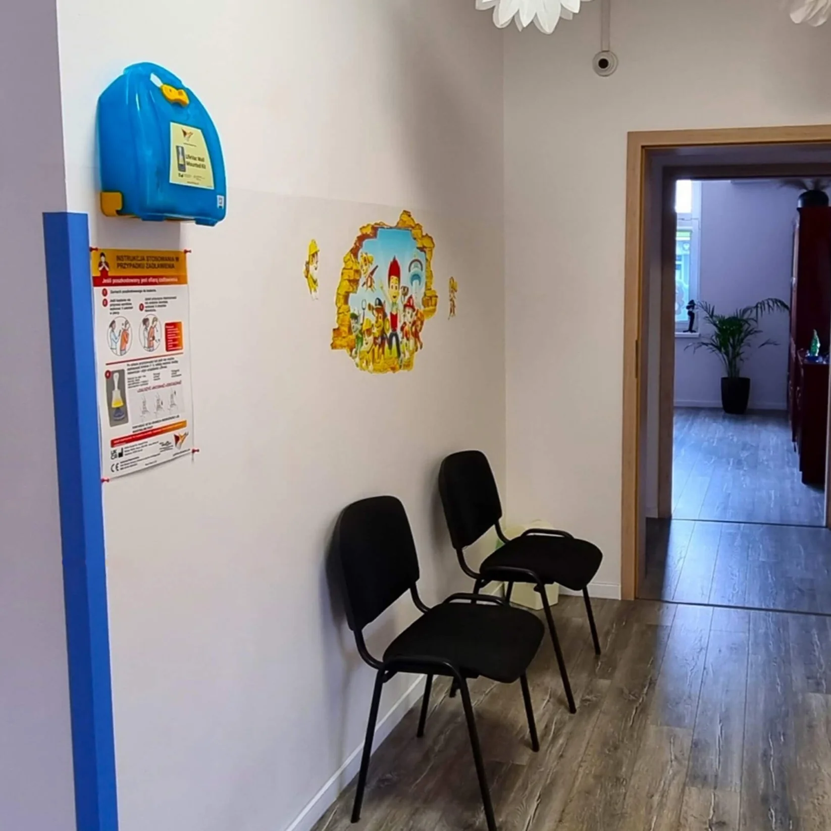 Wandbefestigungskit für Erstickungsnotfälle - LifeVac - Bild 3